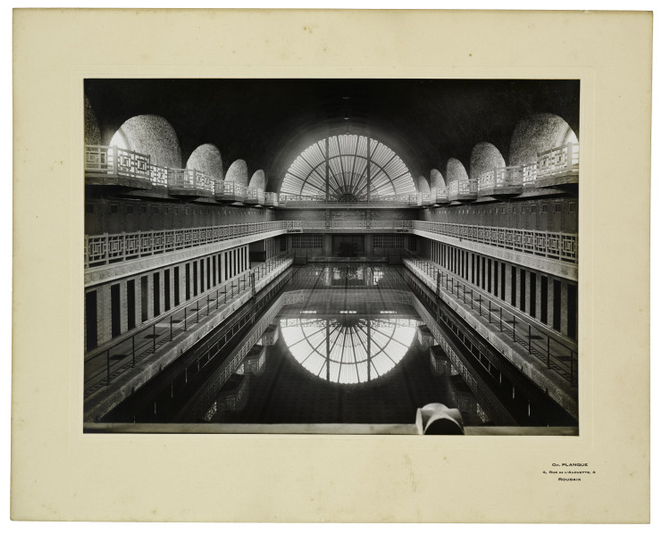 Vue intérieure de la piscine, Fonds Planque, Roubaix, s.d. (années 1930)
