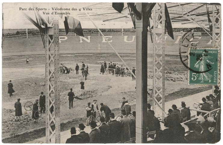 Parc des Sports : vélodrome des 4 villes, Collection Carlos Bocquet, 1910. ADN, 30 Fi Vie lilloise 416.